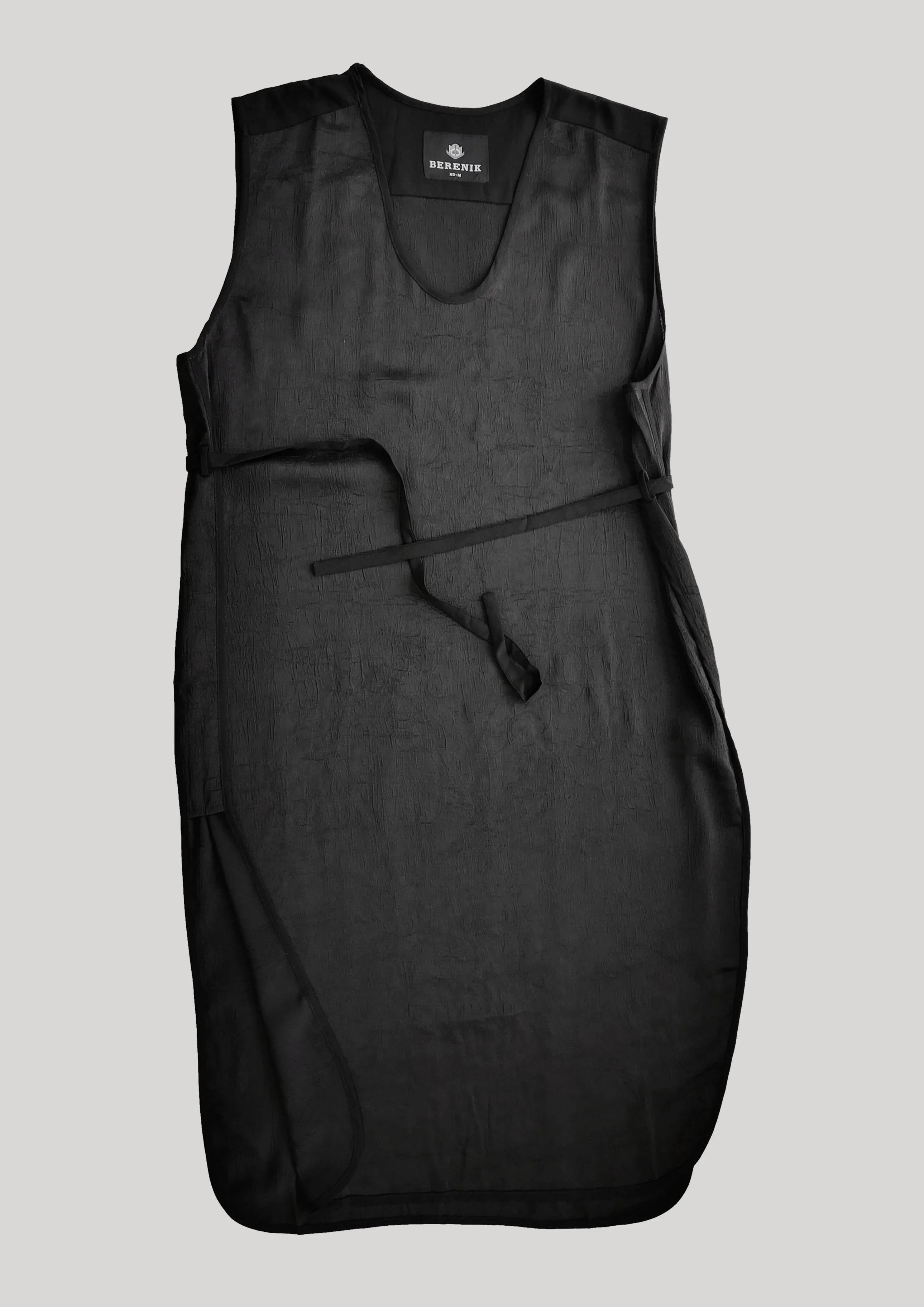 DRESS SLEEVELESS - black shiny