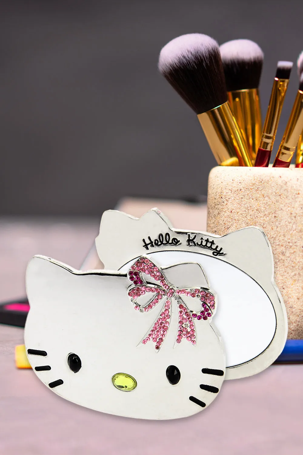 Hello Kitty Austrian Crystal Style Gift Set