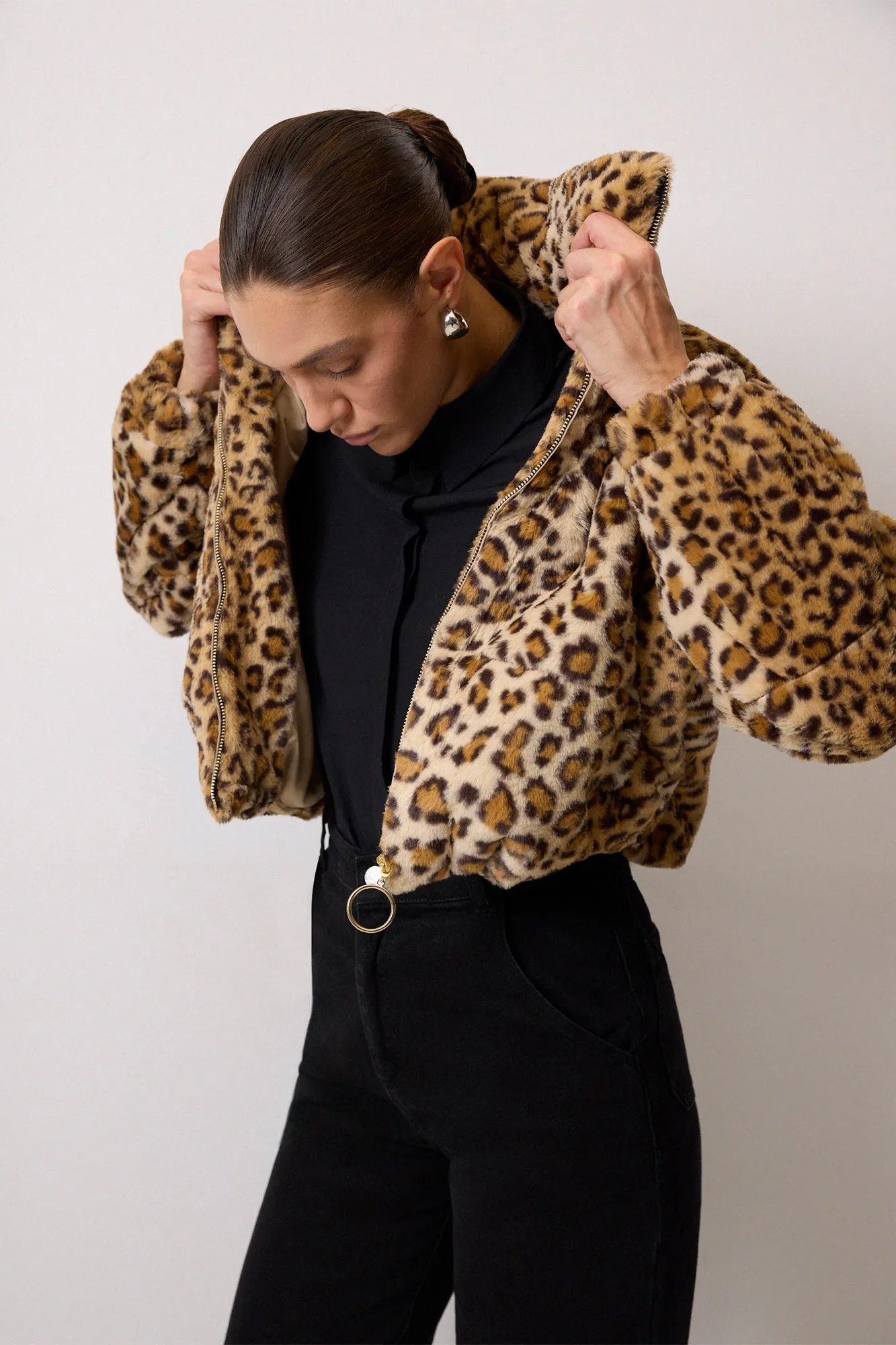 LEOPARD PATTERNED PLUSH COAT