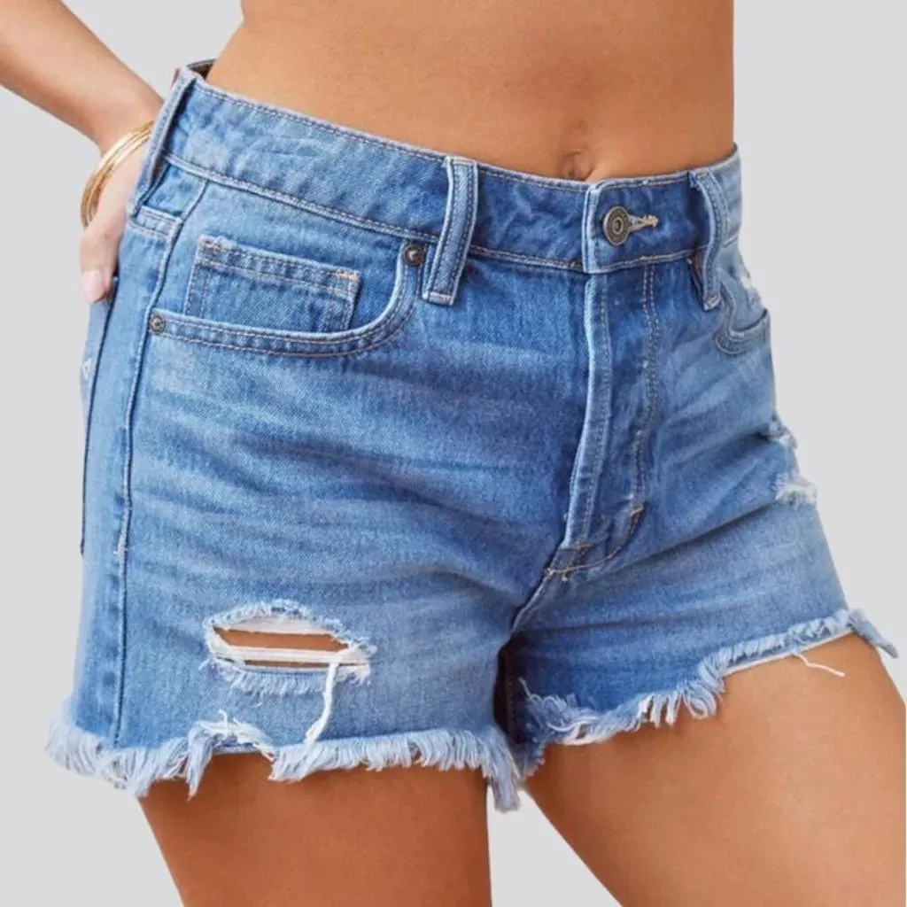 Light-wash grunge women's denim shorts