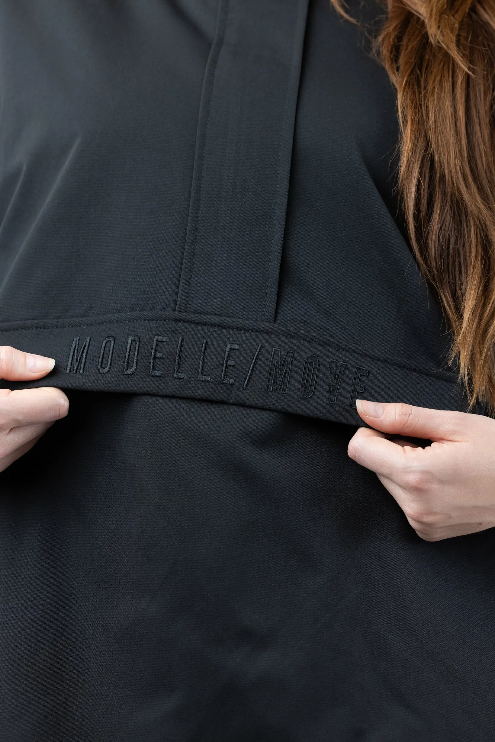 Modelle/Move Parachute Hoody