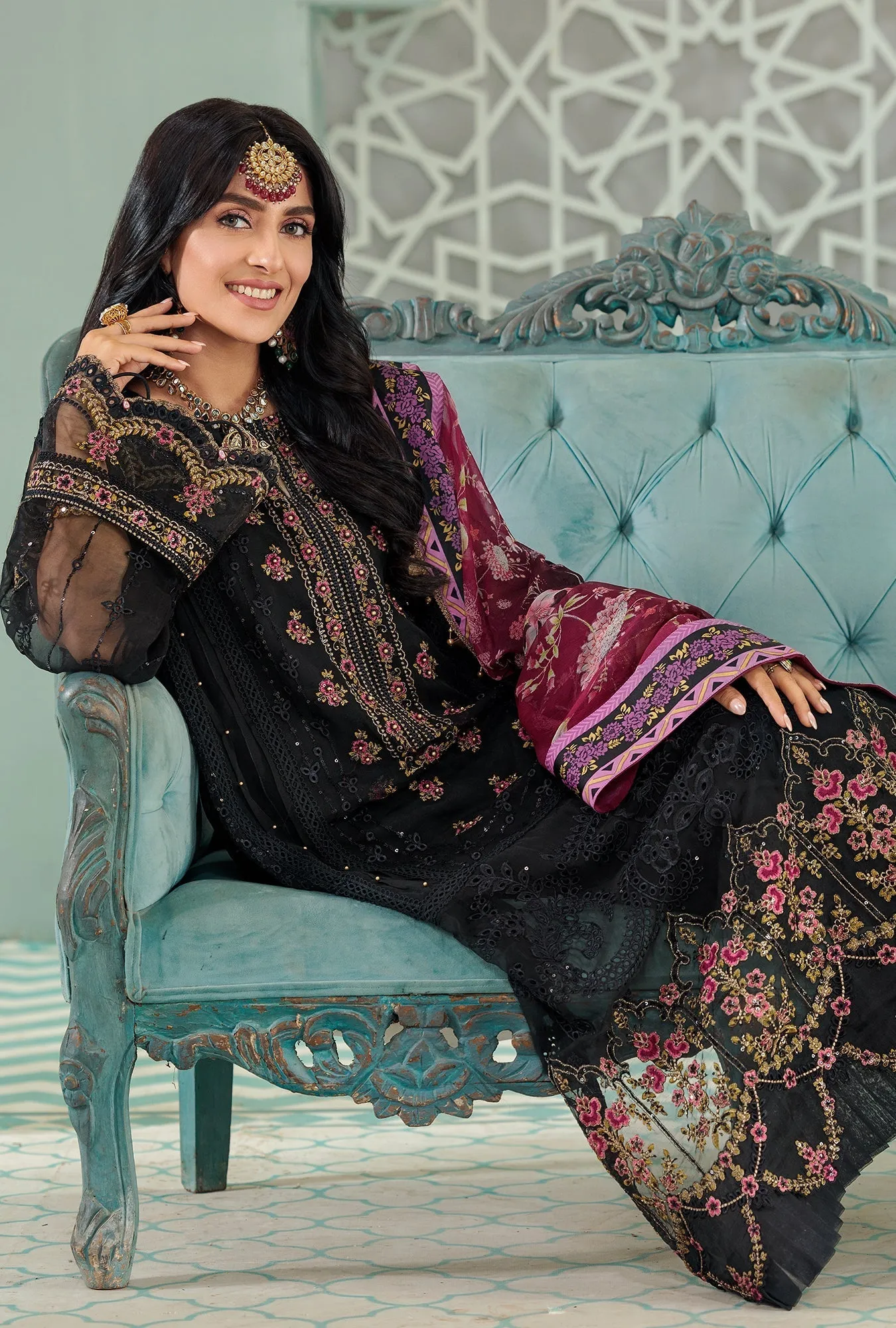 Noor by Saadia Asad · Chiffon Laserkari Collection  – D8-NOIR