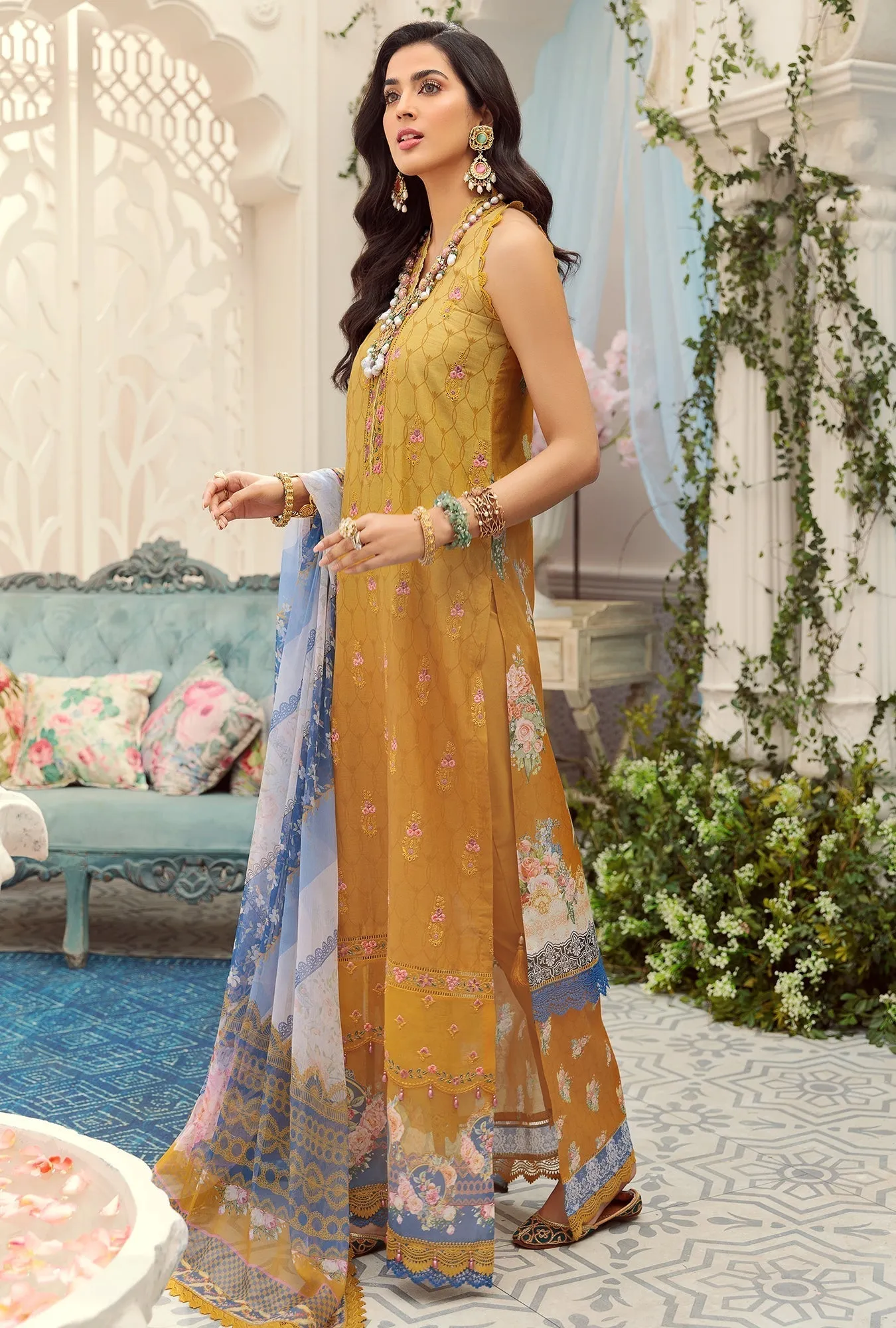 Noor Prints by Saadia Asad Lawn Collection 2022 – D8-B