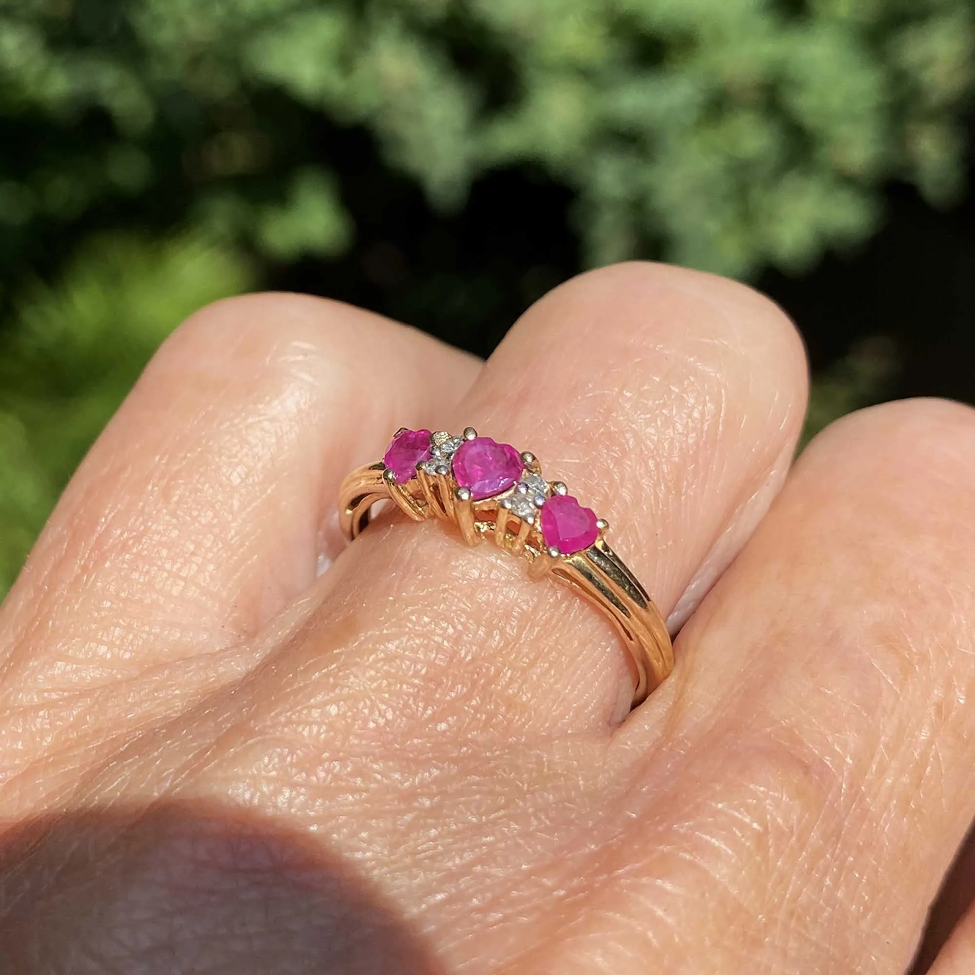 Vintage 10K Gold Diamond Ruby Heart Ring