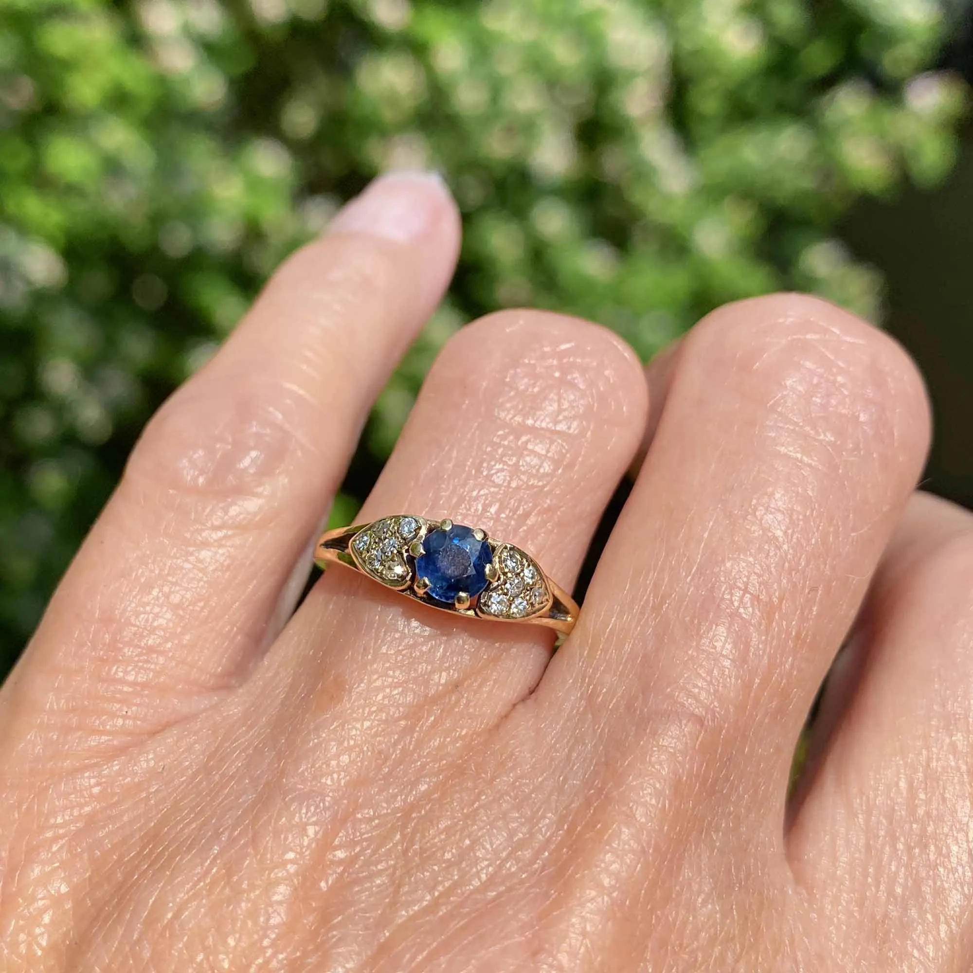 Vintage Gold Diamond Heart Shoulder Sapphire Ring