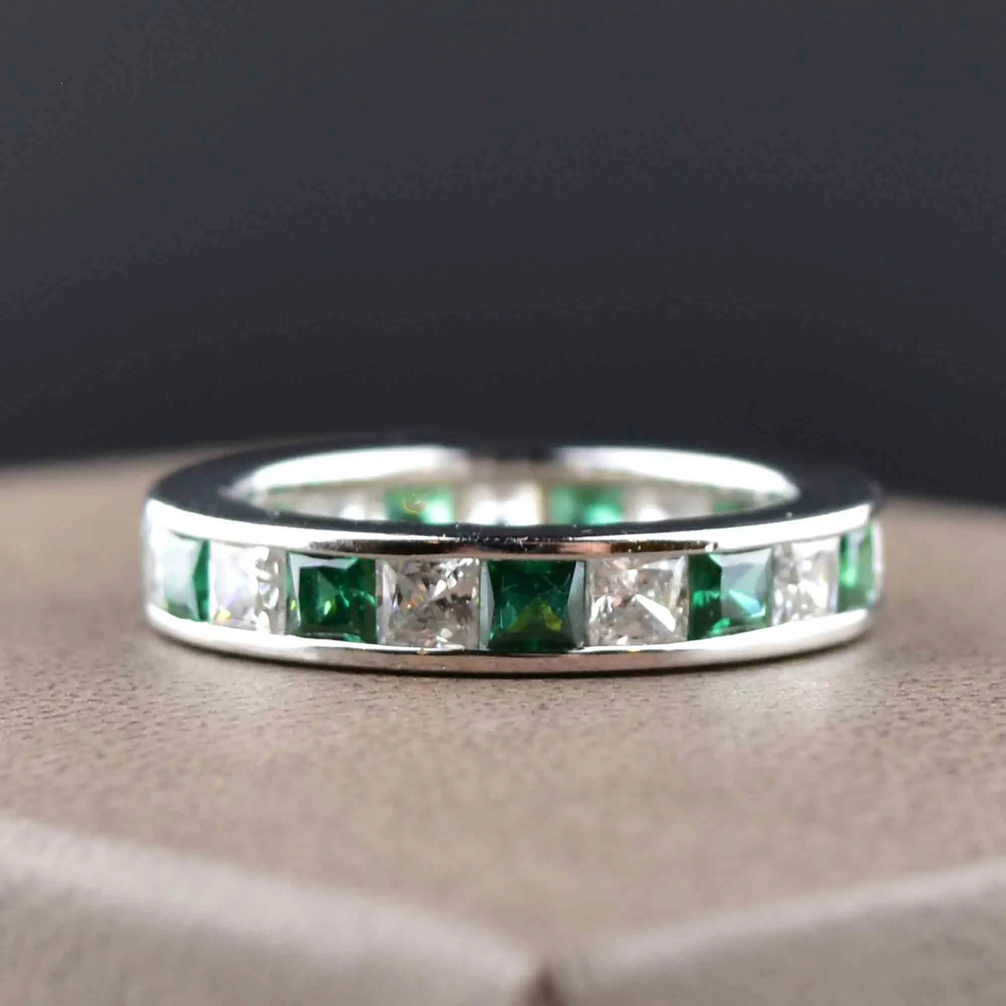 Vintage Silver Emerald Eternity Band Ring