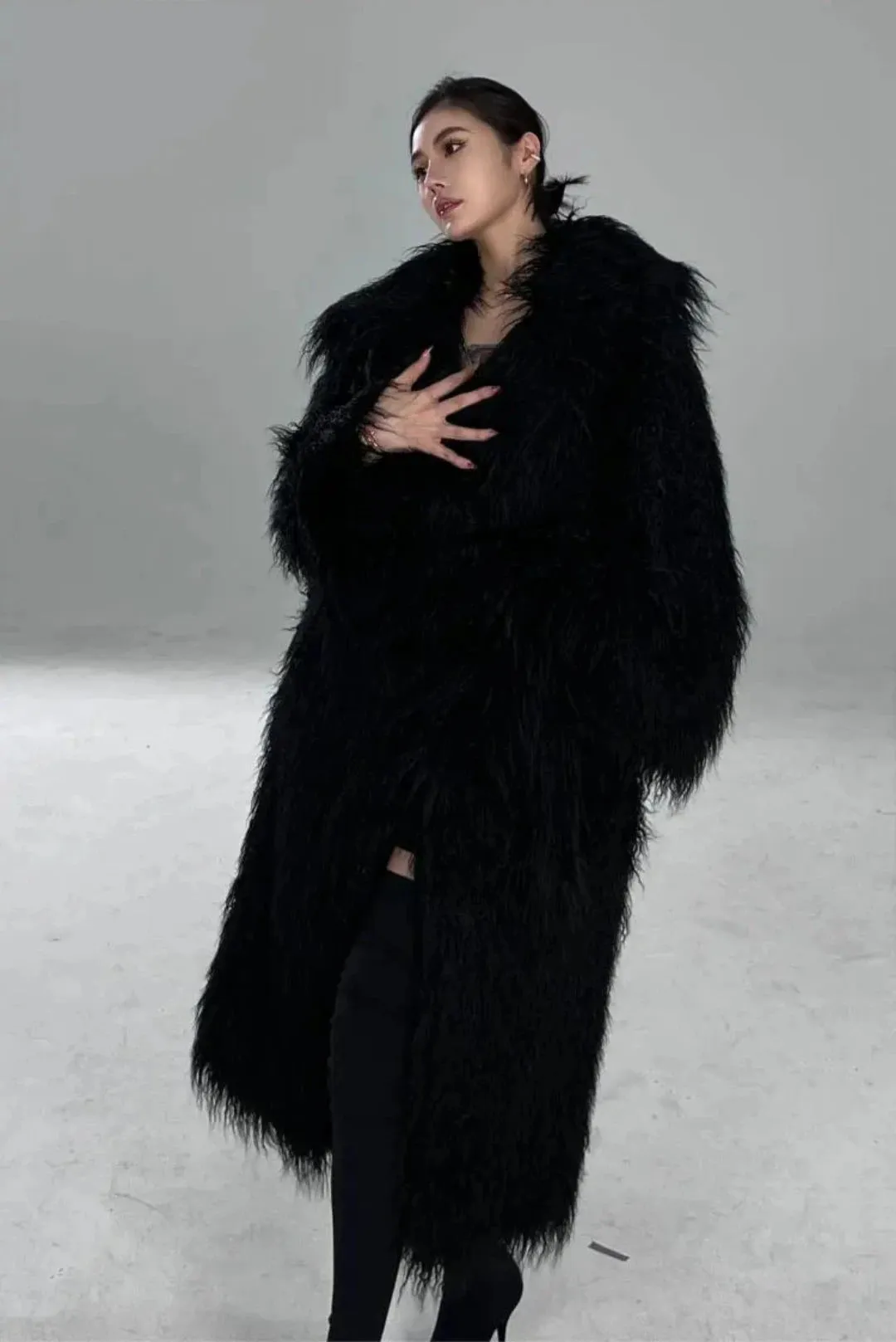 Women's Long Shaggy Faux Fur Coat Jacket